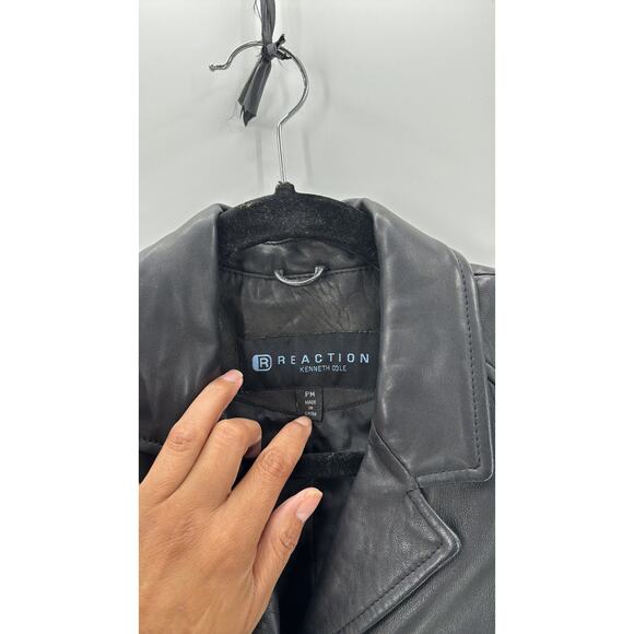 Vintage Kenneth Cole black long leather coat size petite Medium 90s classic - Picture 6 of 6